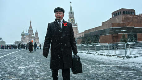 Detienen a un hombre por intentar robar el cuerpo de Lenin