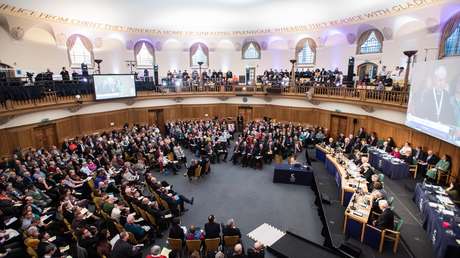 La Iglesia de Inglaterra otorga su "bendición" a las parejas homosexuales