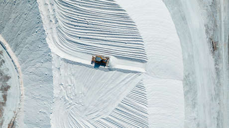 Bloomberg: EE.UU. busca crear un "club de compradores de minerales críticos" para desvincularse de China