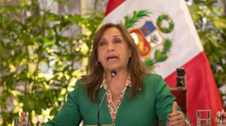 Boluarte promete tomar medidas contra el 'narcoterrorismo' tras el ataque mortal a 7 policías