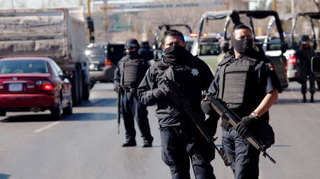 Bloqueos y quema de autos en carreteras del estado mexicano de Zacatecas