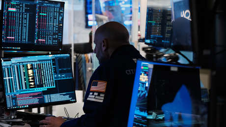 Gigantes bancarios de Wall Street limitan y prohíben el uso de ChatGPT