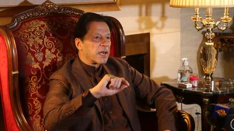 Exprimer ministro de Pakistán denuncia amenazas contra su vida tras allanamiento policial en su  casa