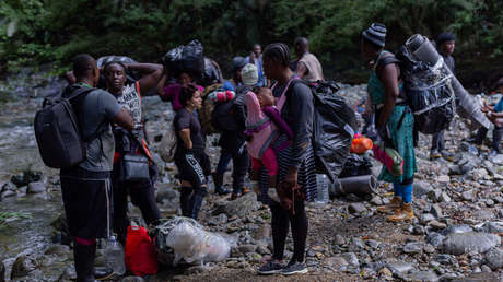 ¿Por qué crece el flujo de ecuatorianos por el peligroso 'tapón' del Darién?