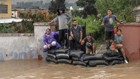 Aludes, inundaciones y un muerto en Lima: las lluvias dejan desoladoras imágenes en Perú (VIDEOS)
