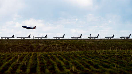 NYT: Aerolíneas estadounidenses buscan prohibir que sus competidores sobrevuelen Rusia