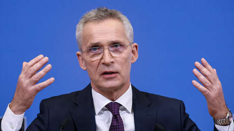 Stoltenberg afirma que China no debe suministrar armas a Rusia