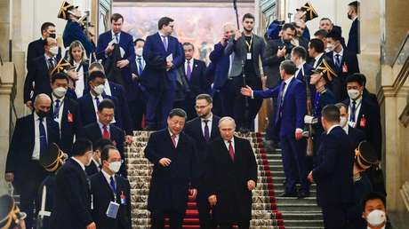 Bloomberg: EE.UU. teme acabar "arrinconado" por el plan chino para la solución de la crisis ucraniana