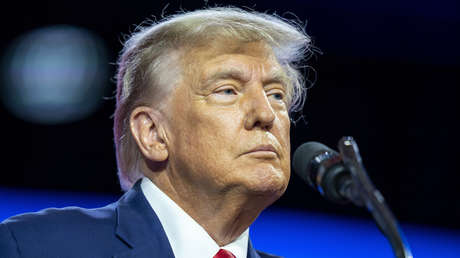 Trump califica la acusación en su contra como "persecución política e interferencia electoral al más alto nivel de la historia"