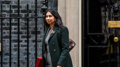 Ministra del Interior británica afirma que "Ruanda es segura" para trasladar a migrantes ilegales