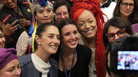 "¡Ahora que sí nos ven!": 58 lideresas progresistas anuncian la creación de la Internacional Feminista