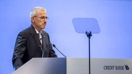Credit Suisse se enfrenta a la ira de los accionistas que perdieron su dinero
