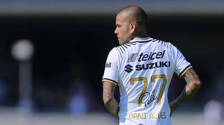 Dani Alves dice que tuvo relaciones sexuales "consentidas" con la joven que le acusó de violación