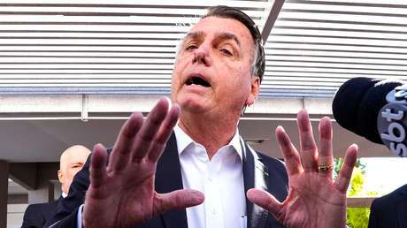 Bolsonaro anuncia demanda contra Lula por responsabilizarlo de las muertes en la pandemia