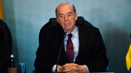 El ministro de Relaciones Exteriores de Colombia, Alvaro Leyva