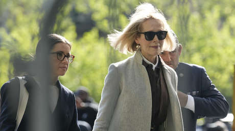 La escritora E. Jean Carroll presenta una nueva demanda contra Trump por difamación