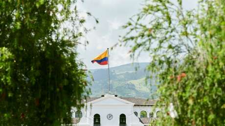Explosión de precandidaturas eclipsan el mapa político ecuatoriano: ¿se avecinan días de tensión?