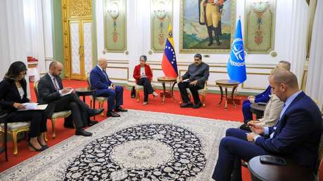 Maduro se reúne con el fiscal de la Corte Penal Internacional