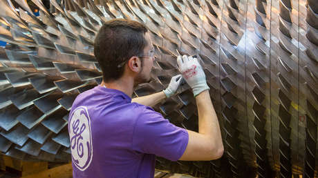 Reportan que General Electric suspende el mantenimiento de turbinas de gas en Rusia