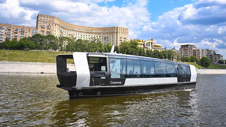 Putin inaugura un nuevo tipo de transporte público en Moscú (VIDEO)