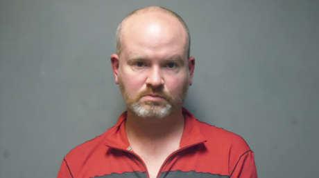 Condenan a 19 años a un exproductor de CNN por inducir a una menor de edad a prácticas sexuales