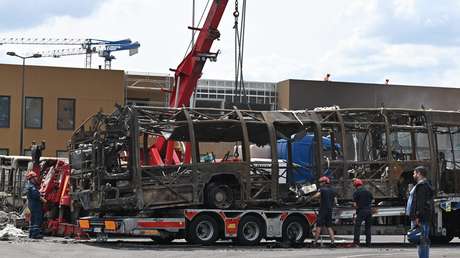 VIDEO: Manifestantes incendian una piscina en construcción para los próximos Juegos Olímpicos durante los disturbios en París