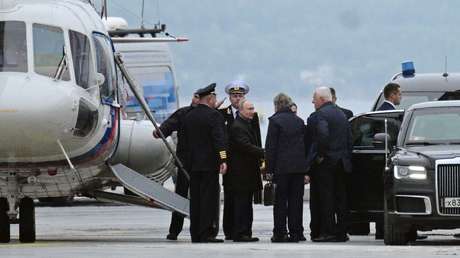 Putin da inicio al atraque de la primera línea de un proyecto de producción de GNL en el Ártico