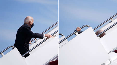 Politico: Biden empezó a usar rampas móviles cortas para subir y bajar de los aviones