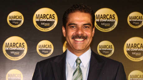 Un presentador mexicano alerta sobre el peligro del "virus comunista" y estallan las burlas