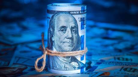 El dólar 'blue' en Argentina marca otro récord previo a las primarias