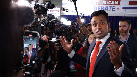 Precandidato de EE.UU. quiere cortar ayuda a Ucrania para no acabar con "un señor de la guerra post-Zelenski"