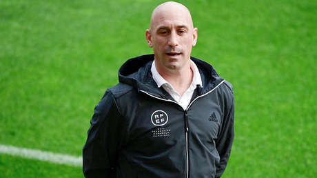 Tribunal del Deporte en España cierra la posibilidad de suspensión a Rubiales por beso a Hermoso