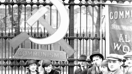 Una legisladora estadounidense propone una ley educativa para advertir sobre "los peligros del comunismo"