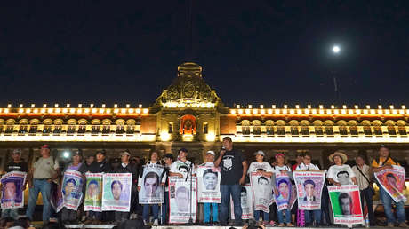 Padres de los 43 de Ayotzinapa mantienen diálogo con el Gobierno pese a recientes diferencias