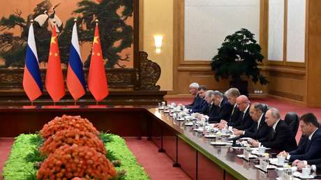 Putin: Kiev debe poner fin a sus "gestos teatrales" si quiere hablar