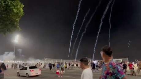 Estampida, choques y gas lacrimógeno: pelea entre fanes del Boca y Fluminense en Río termina en intervención de la Policía