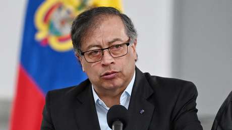 "La unica adicción que tengo es al café por las mañanas": el dardo de Petro a una periodista colombiana