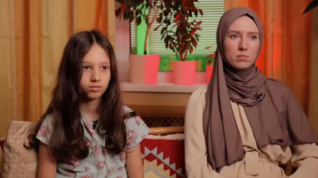 La niña que escribió una carta a Putin llora recordando los horrores que sufrió en la Franja de Gaza