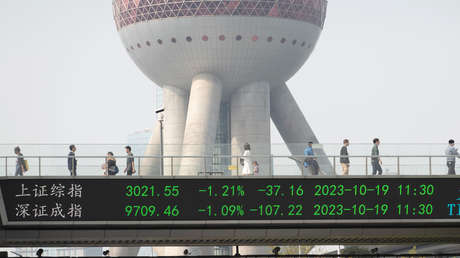 China está "decepcionada" por la decisión de Moody's de rebajar su perspectiva de crédito