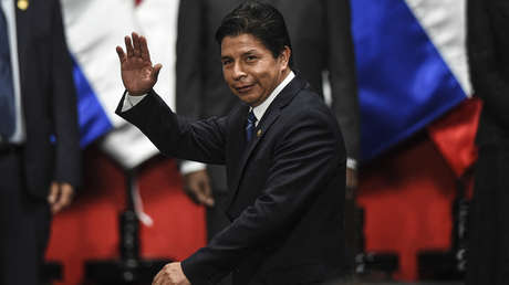 "Queríamos estar seguros": jefe militar revela reuniones dos meses antes del cese de Pedro Castillo