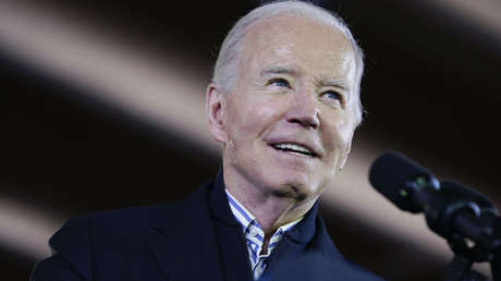 Biden firma el presupuesto militar de EE.UU. por valor de 886.000 millones de dólares