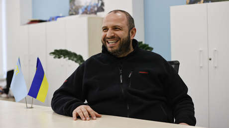 Hacen una pregunta incómoda al ministro de Defensa ucraniano y sus colegas se lo llevan de la sala