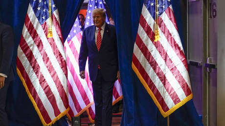 Trump llama "rehenes" a los condenados por participar en el asalto al Capitolio