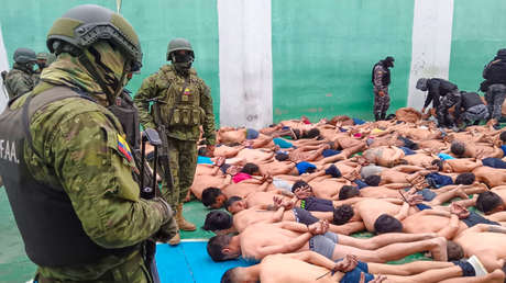 Noboa avanza en la 'bukelización' de Ecuador mientras intenta colar un controvertido aumento del IVA