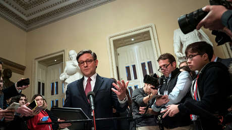 Líder de la Cámara de Representantes de EE.UU. insta a despedir a los funcionarios que participen en protesta propalestina