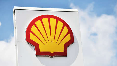 Shell suspende el transporte de combustibles por el mar Rojo