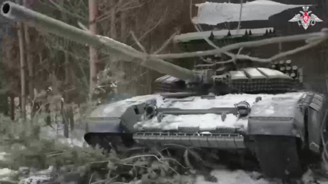 VIDEO: Así actúan los tanques rusos T-72B3 en Ucrania
