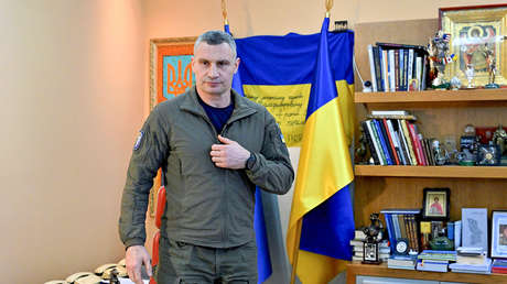 "Huele a autoritarismo": Alcalde de Kiev arremete contra Zelenski