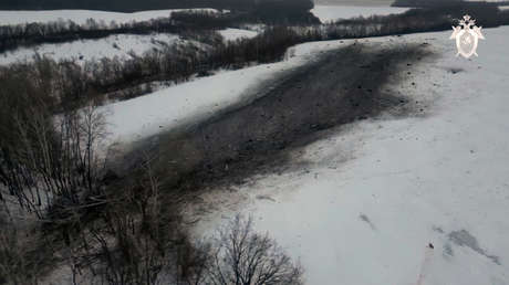 "¿Se dan cuenta de a quién envían proyectiles?": Zajárova a Occidente tras el derribo del Il-76 por Ucrania