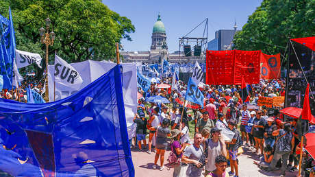 La Cámara de Diputados de Argentina inicia un debate de alta tensión por la 'ley ómnibus' de Milei